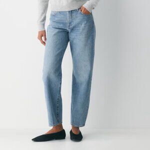 Aritizia Denim Forum The '90s Marlo Hi-Rise Baggy Jean Light Wash